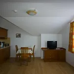 Apartamento Szerencsemák Panzió Kehidakustány