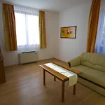 Apartamento Szerencsemák Panzió