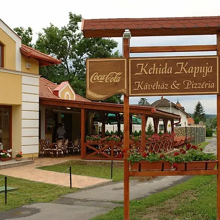 Szerencsemák Panzió * Kehidakustány