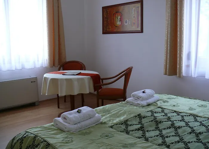 Szerencsemak Panzio Lägenhet Kehidakustány