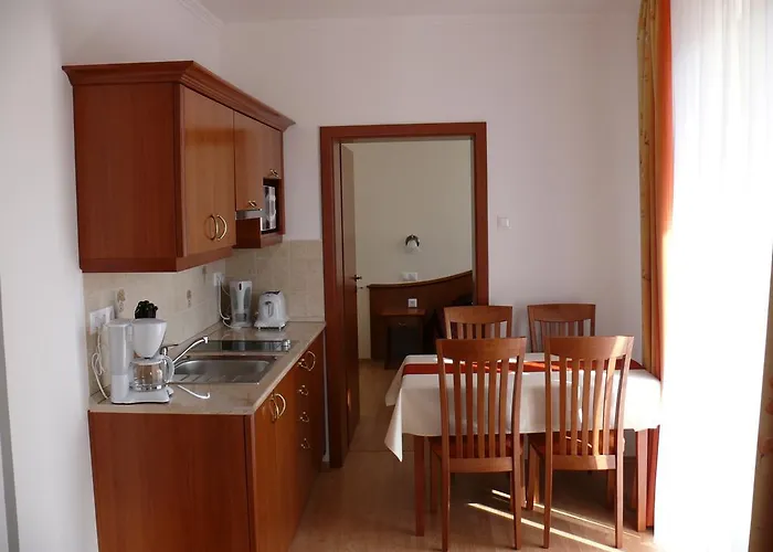 Appartamento Szerencsemák Panzió *